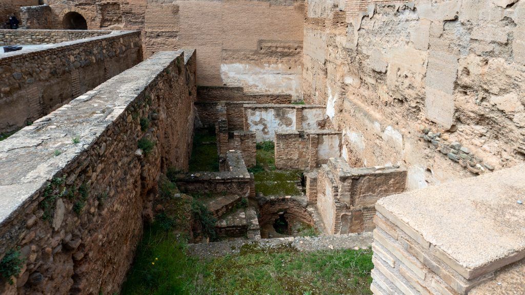 Guía completa de la Alhambra.