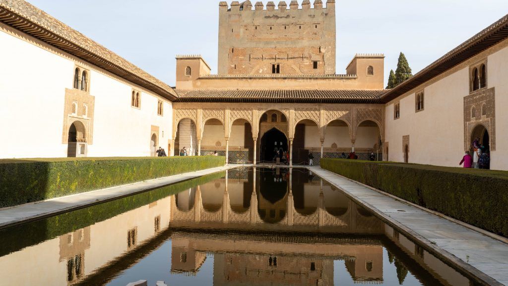 Guía completa de la Alhambra.