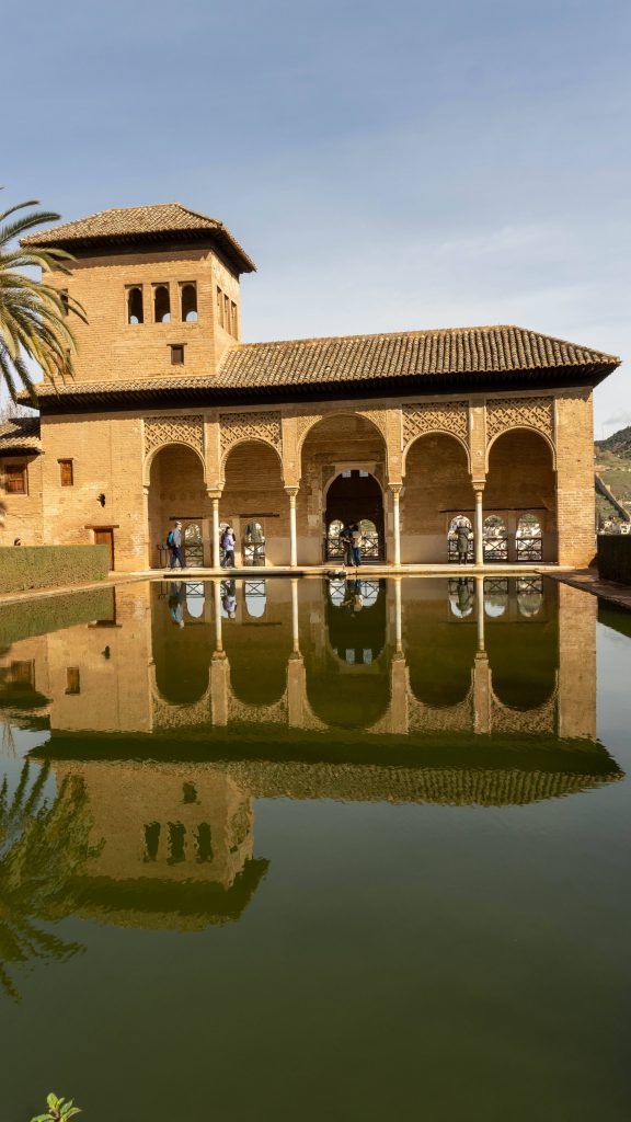 Guía completa de la Alhambra.