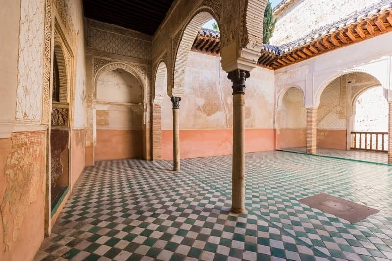Guía completa de la Alhambra.