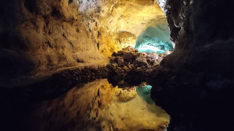 cueva de los verdes lanzarote