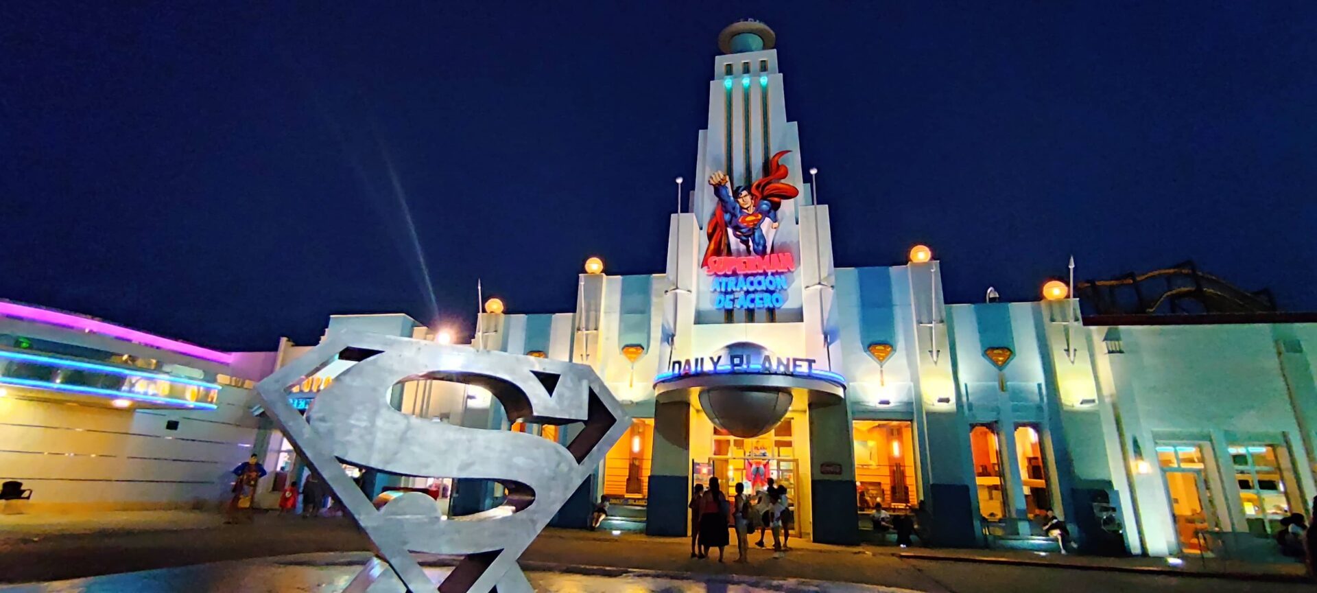 Superman, la atracción de acero. Parque Warner Madrid