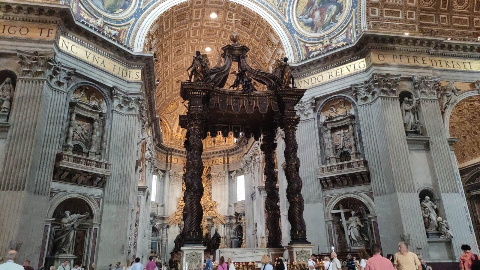 interior basilica