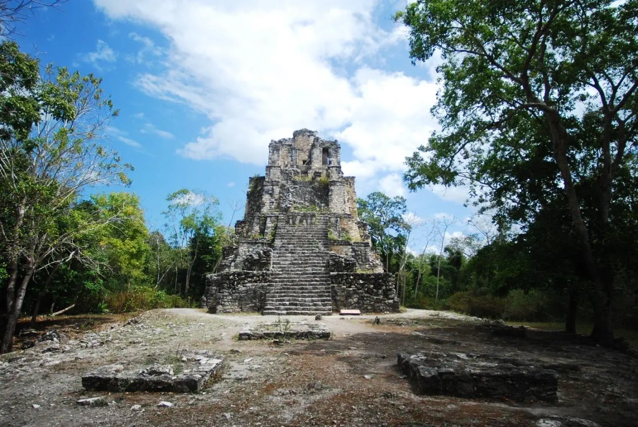 El Castillo Zona Arqueologica Muyil
