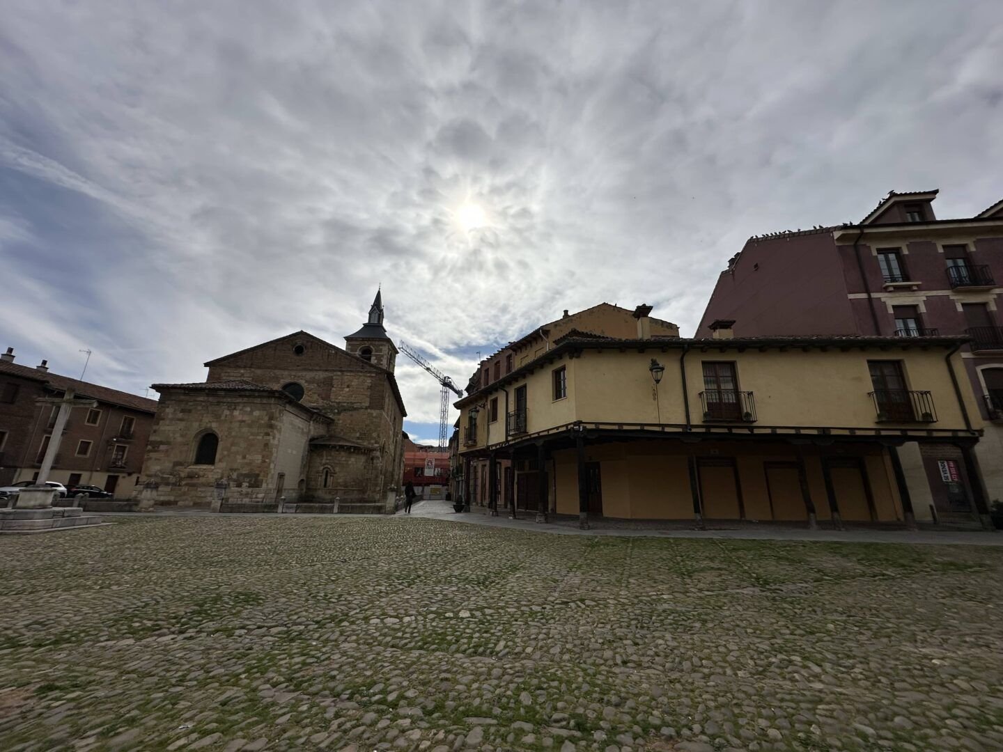 plaza del grano leon
