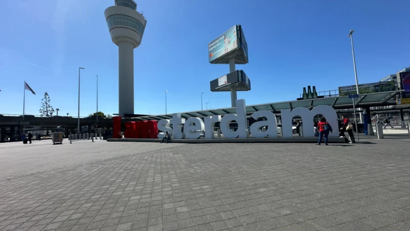 schiphol plaza
