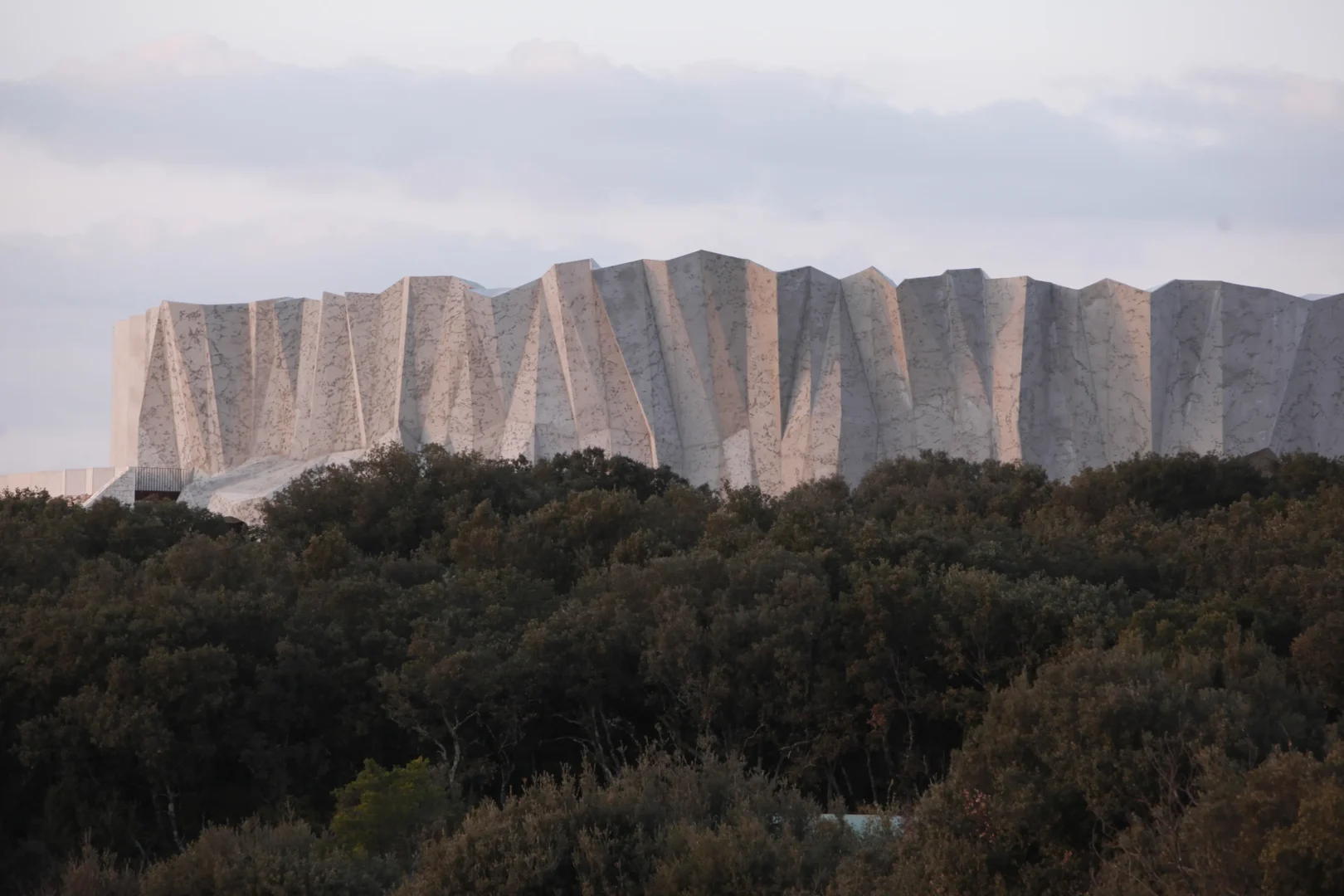 grotte chauvet 2 ardeche@ fabre speller architectes atelier 3a f neau scene sycpa photo patrick aventurier 1
