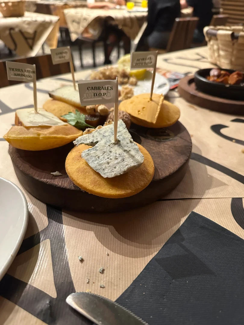 tabla quesos asturianos