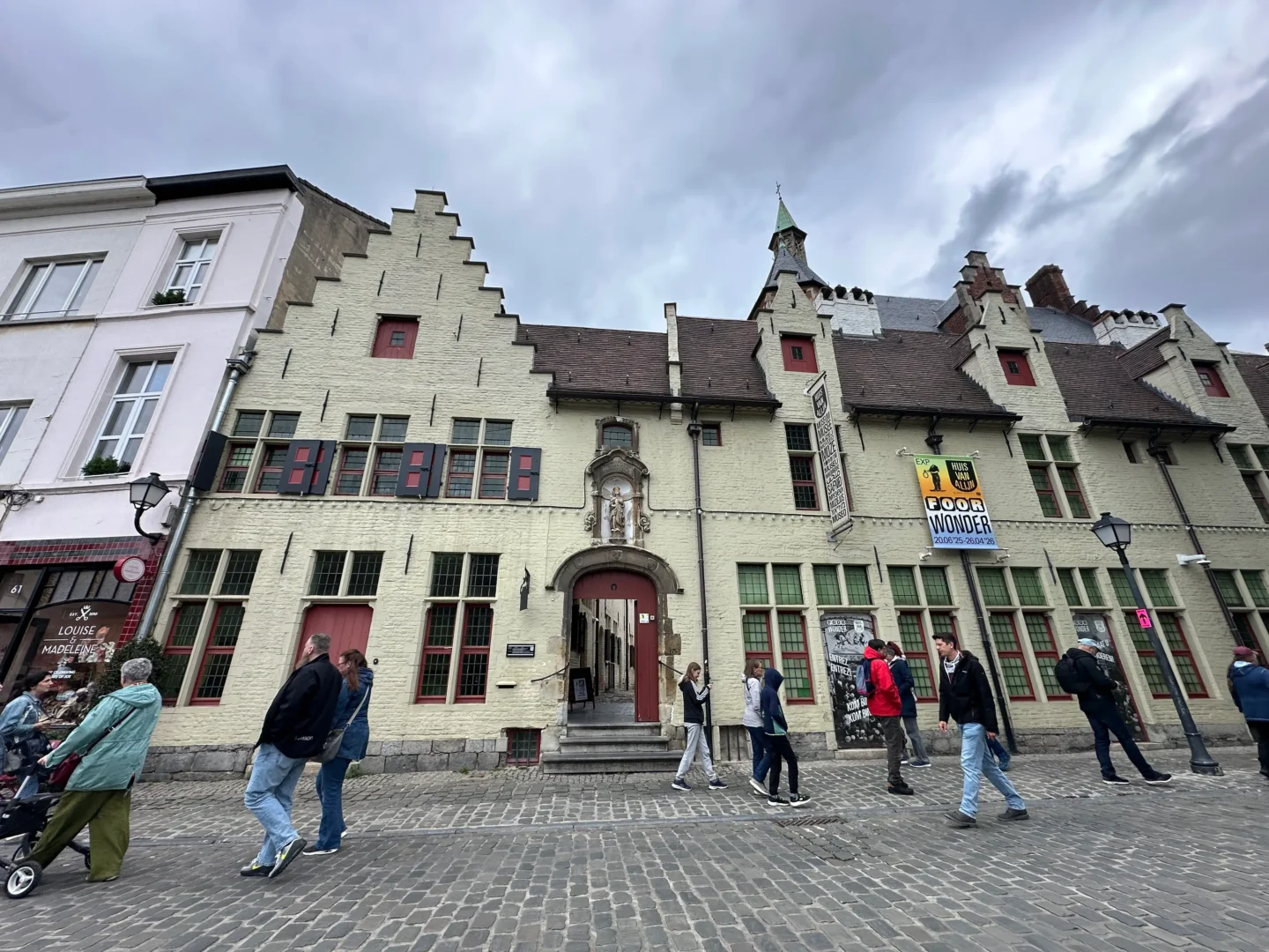 Huis van Alijn Casa de Alijn Gante