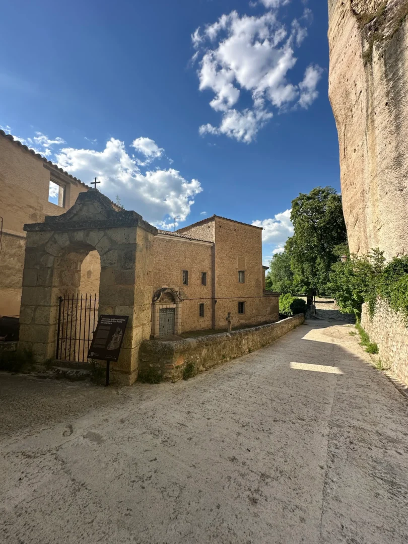 cruz del diablo cuenca
