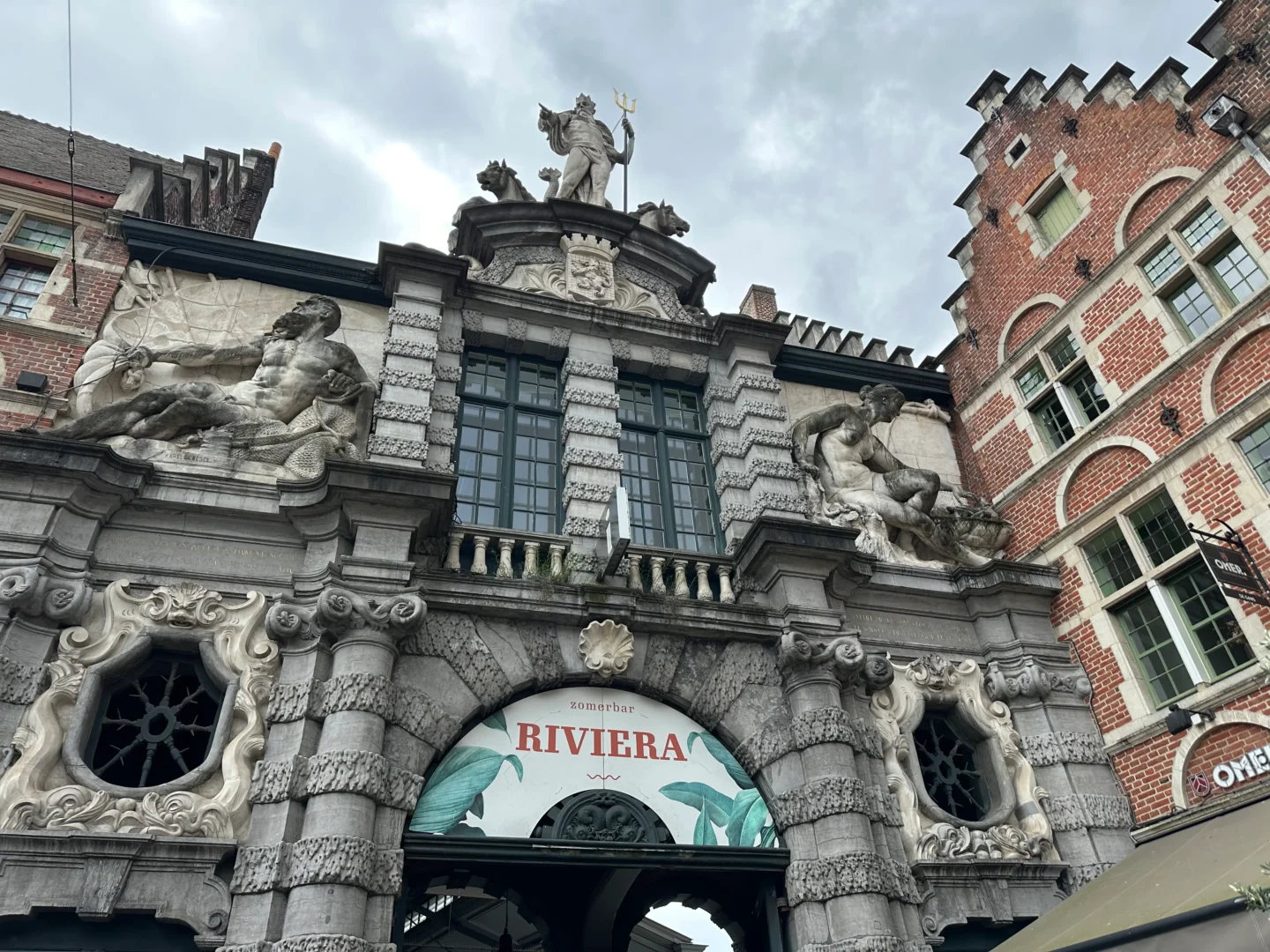 entrada Oficina Turismo Gante