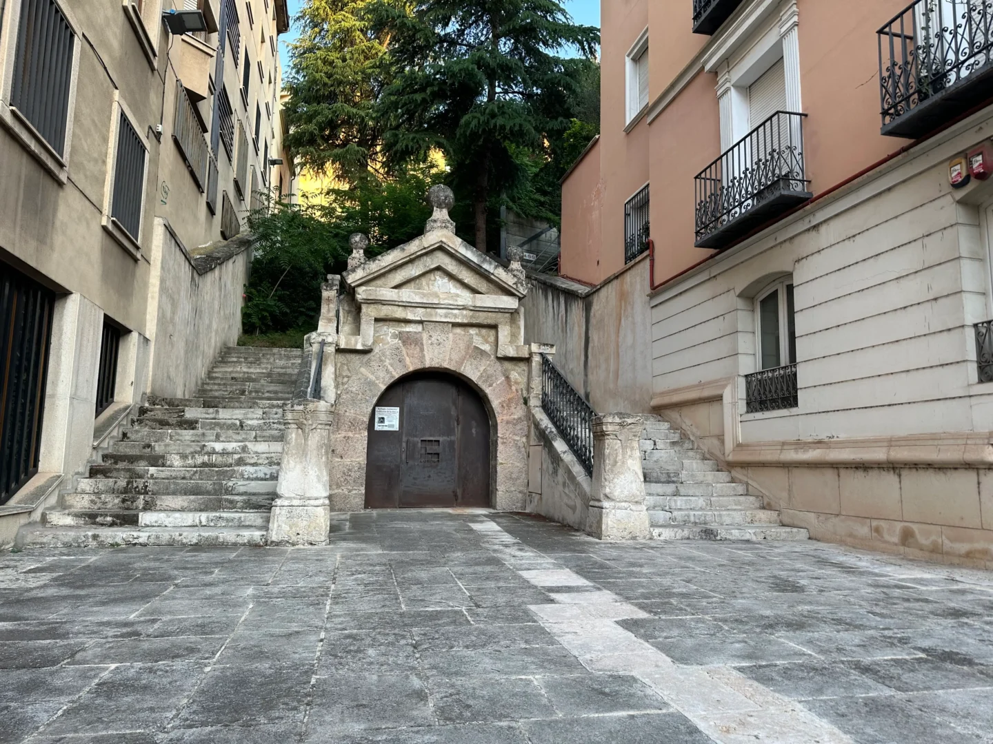 refugio guerra cuenca